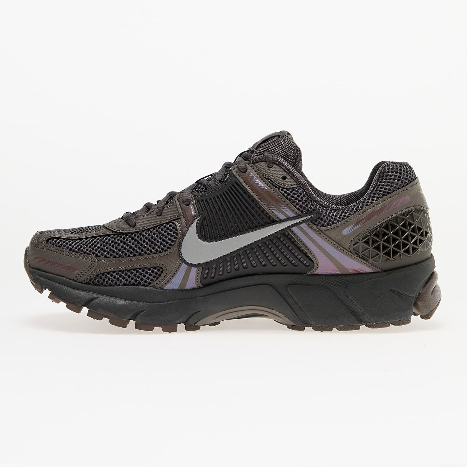 Кросівки Nike Zoom Vomero 5 HF5493 201 — купити в Україні | Nike